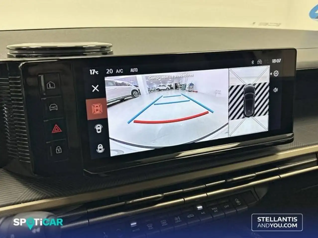 Lancia Ypsilon Hybrid 74kW (100CV) LX — Vehicle gallery 14