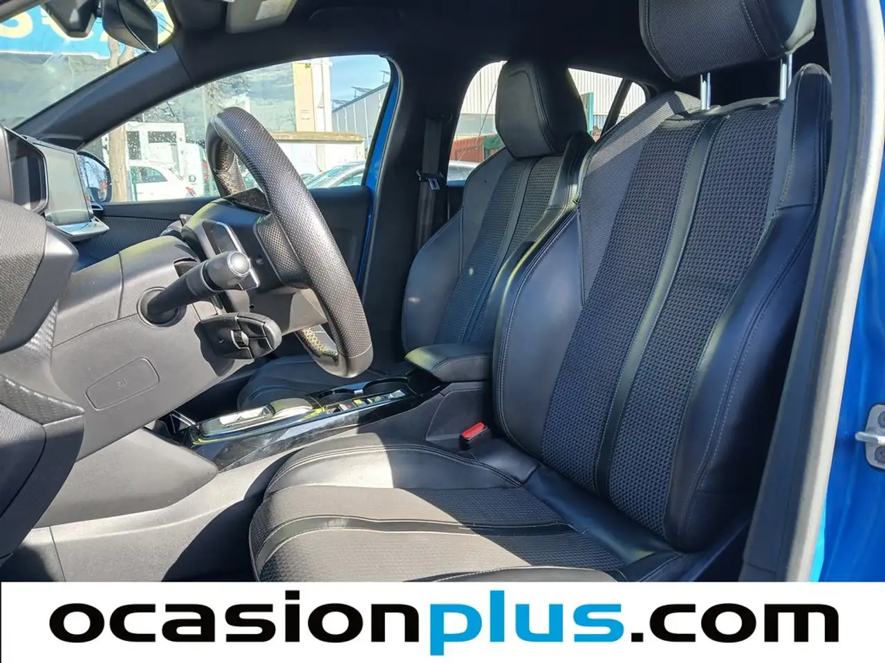 Peugeot 208 1.2 Puretech S&S GT EAT8 100 — Galerie du véhicule 10