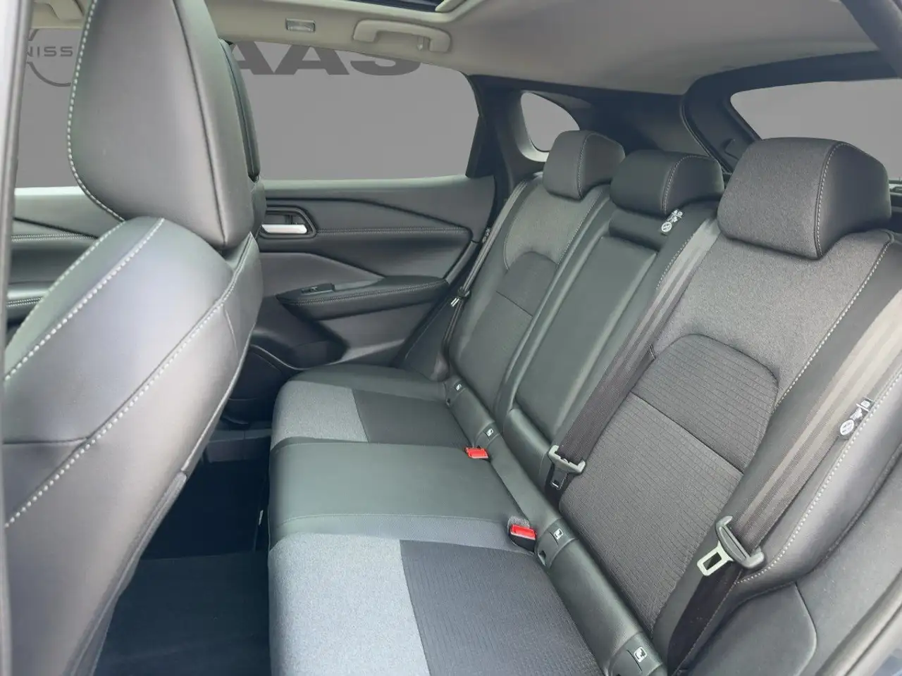 Nissan Qashqai 1.3 N-Connecta Panorama*Automatik*Head Up* — معرض صور السيارة 12
