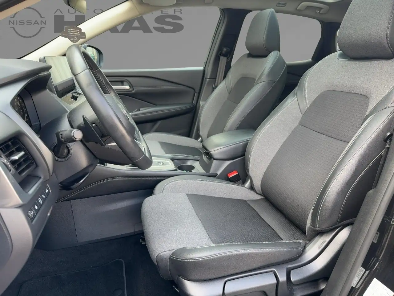 Nissan Qashqai 1.3 N-Connecta Panorama*Automatik*Head Up* — معرض صور السيارة 11
