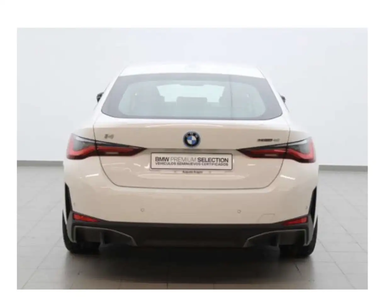 BMW i4 eDrive40 — معرض صور السيارة 6