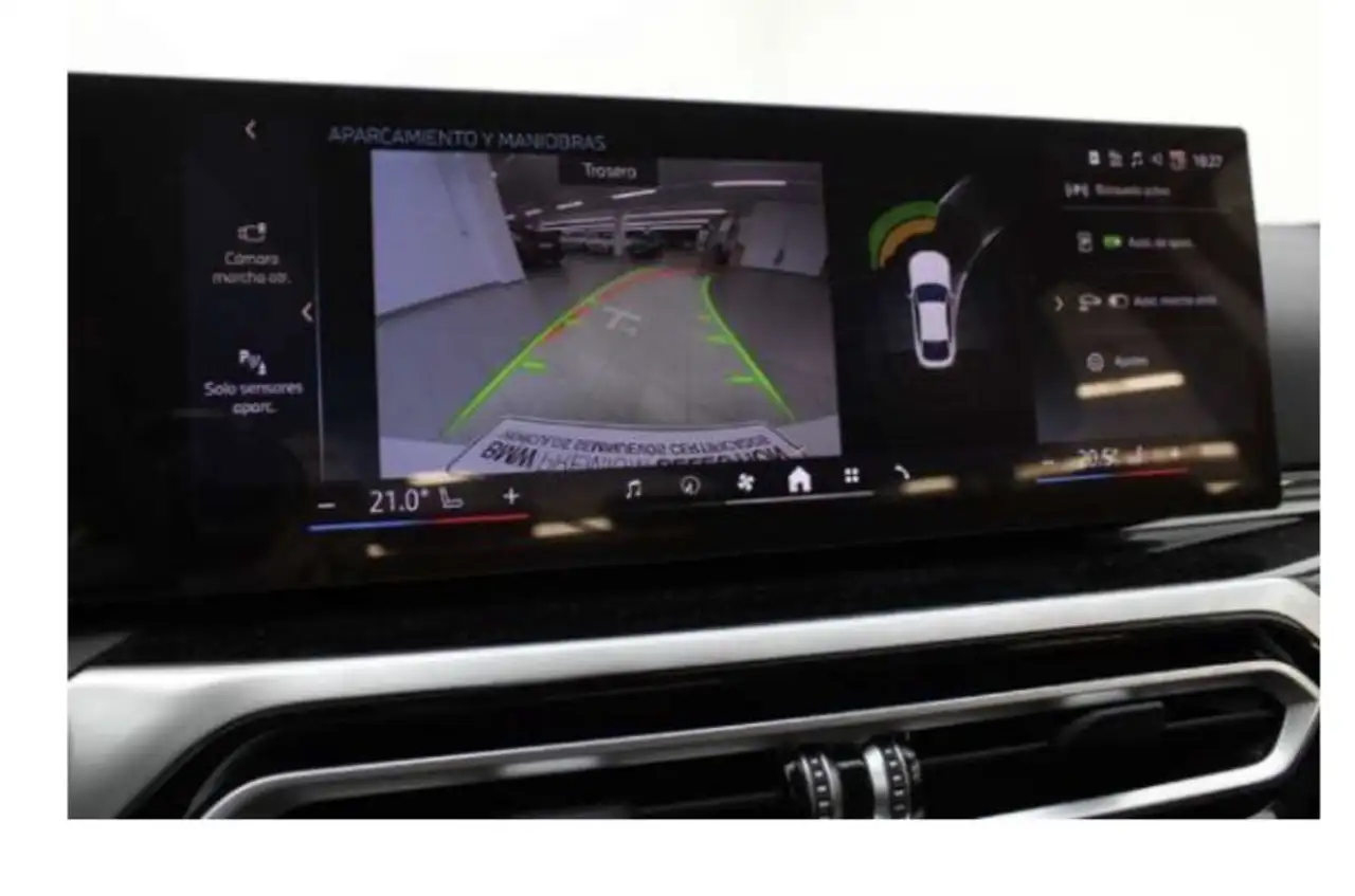 BMW i4 eDrive40 — معرض صور السيارة 13