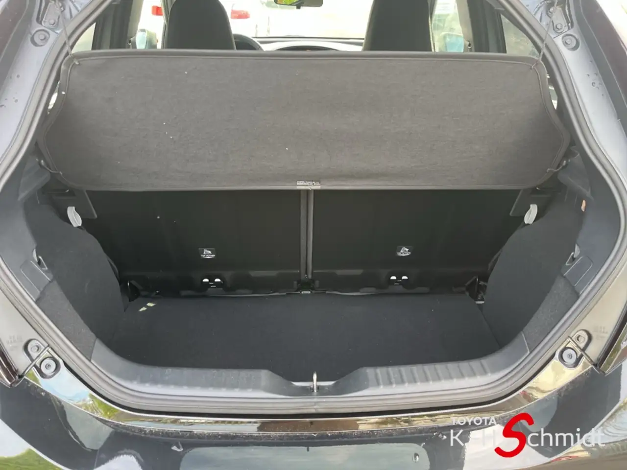 Toyota Aygo X 5-Türer Pulse 1,0-l-VVT-i 5-Gang-Schaltge — معرض صور السيارة 5