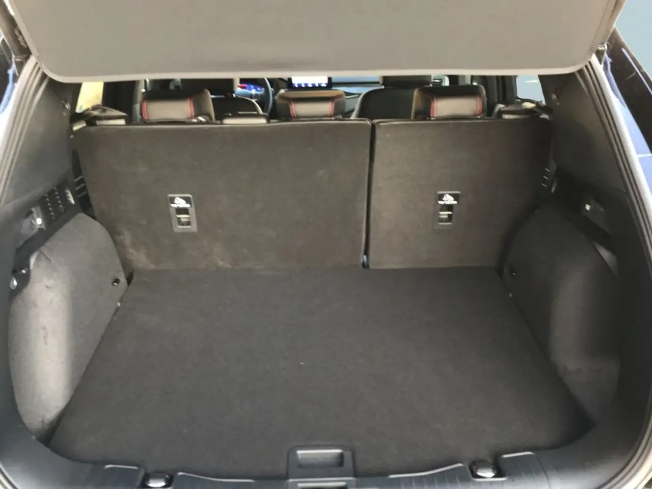 Ford Kuga 2.5 Duratec FHEV ST-LINE X (DFK) — Vehicle gallery 9
