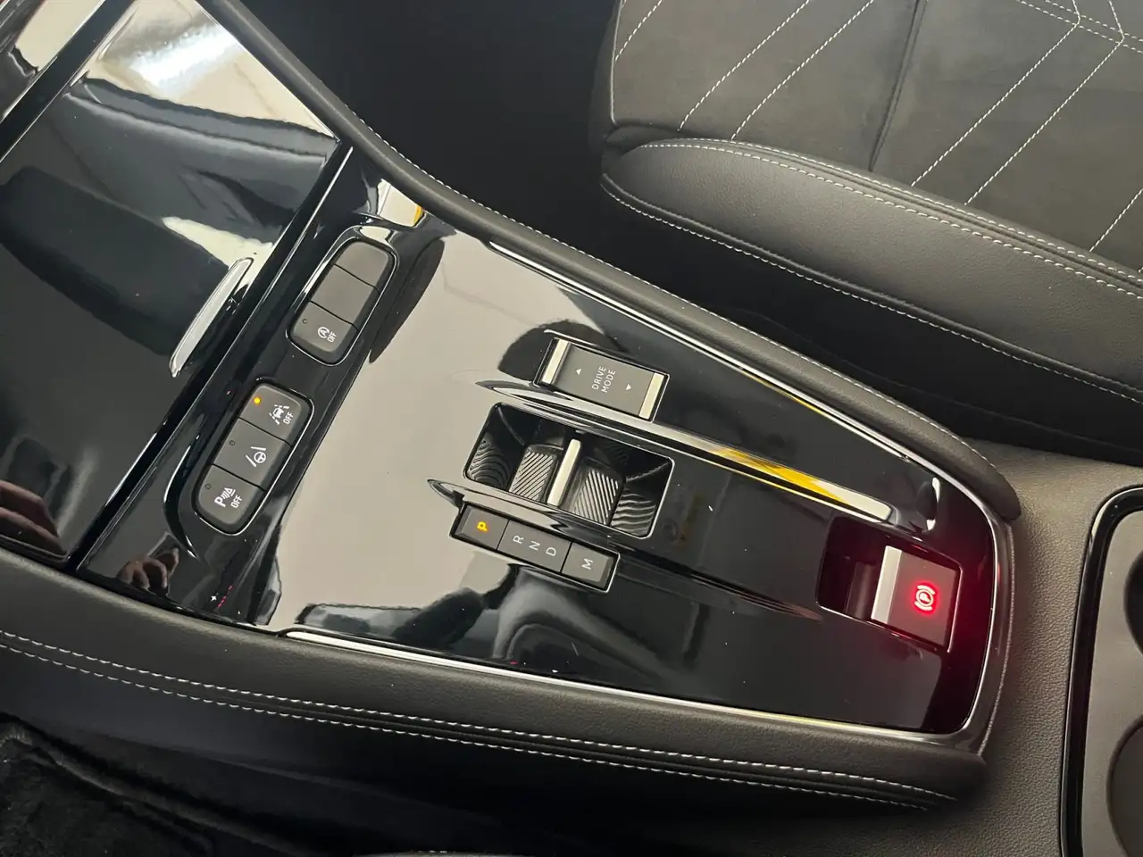 Opel Grandland 1.2 GS Line AUT Alcant. Facelift Navi — Galerie du véhicule 20
