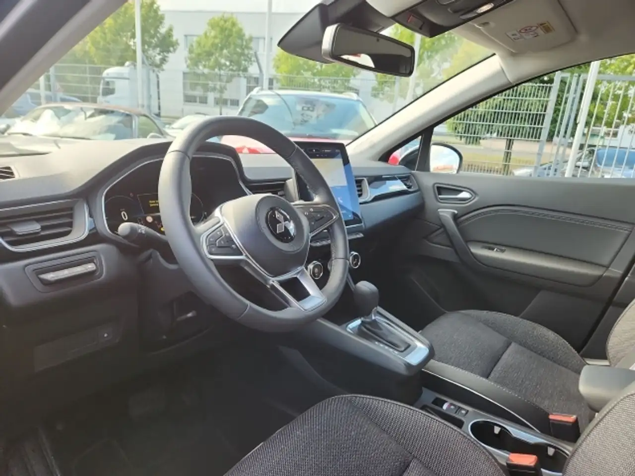 Mitsubishi ASX Plug-In Hybrid Select Navi Kamera LED — Galerie du véhicule 8