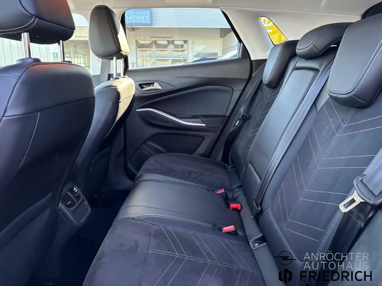 Opel Grandland GS Line Allwetter Kamera Navi AGR-Sitz — Galería del vehículo 9