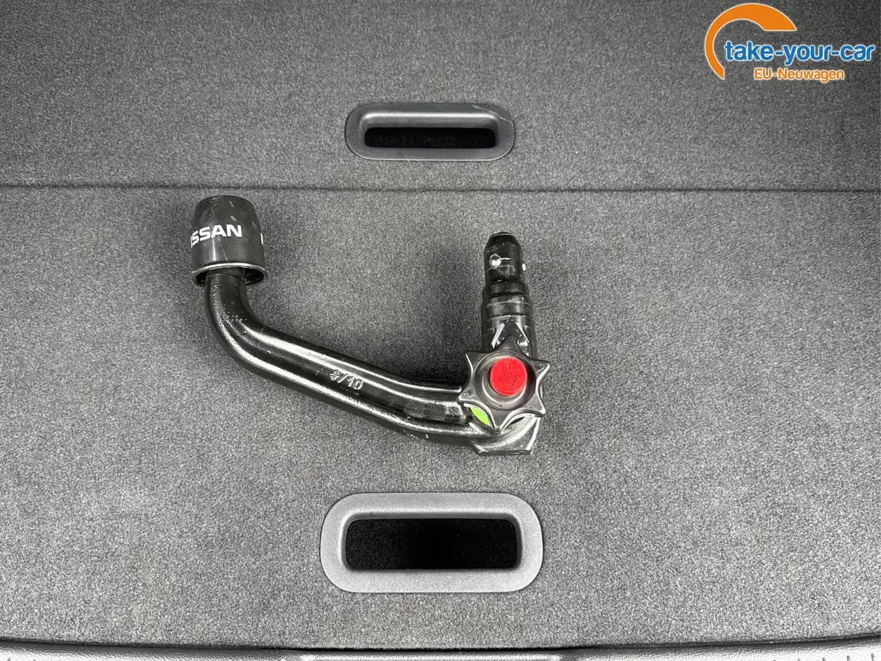 Nissan Qashqai QQ N-Connecta PANORAMA+beh.SCHEIBE+NAVI+AHK+ACC... — معرض صور السيارة 14