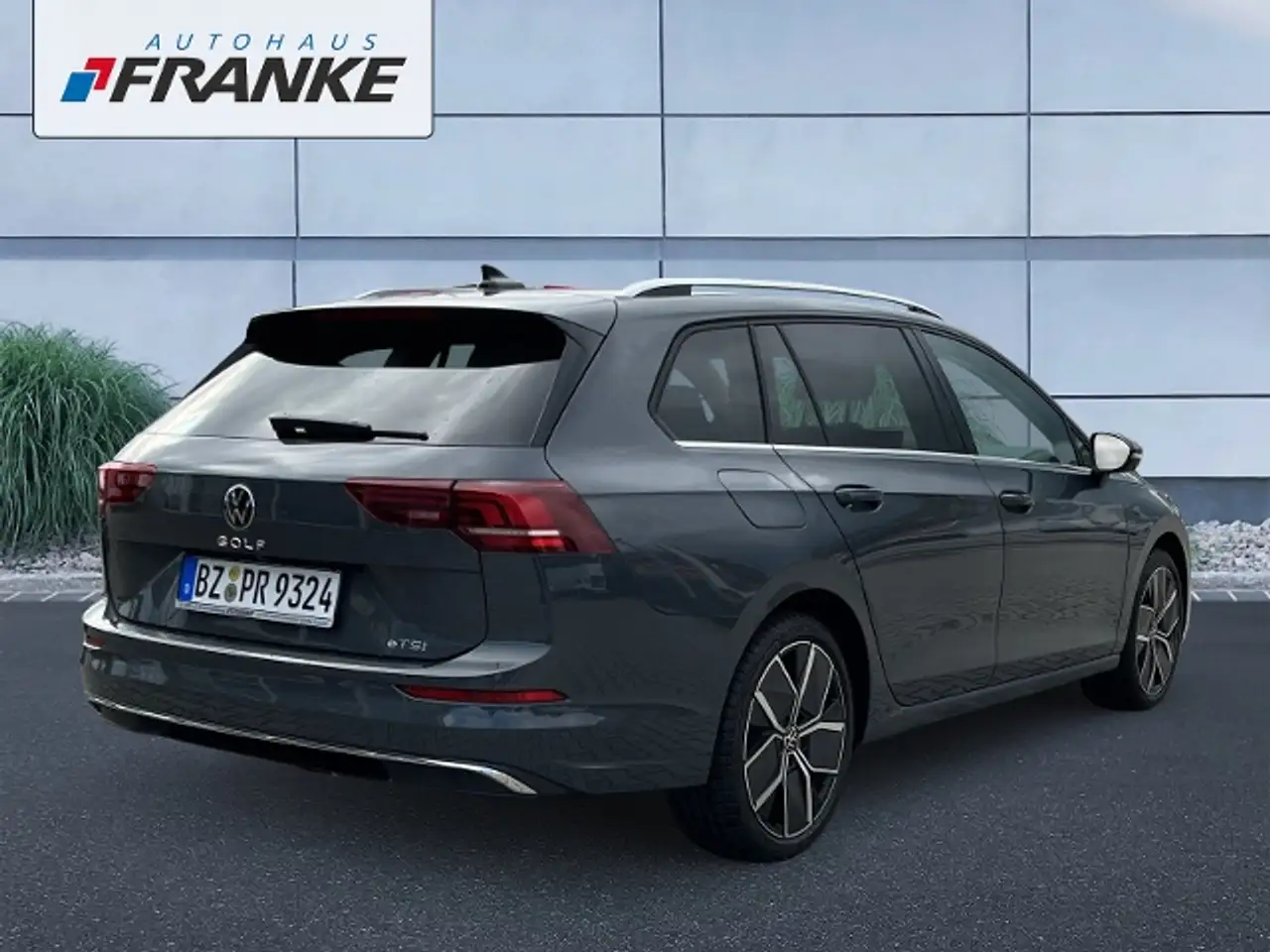 Volkswagen Golf Variant VIII Variant Style 1.5 eTSI DSG Pano,Kamera — معرض صور السيارة 4