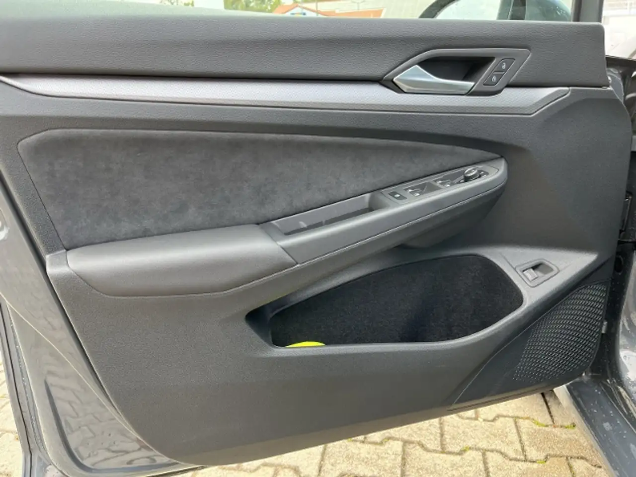 Volkswagen Golf Variant VIII Variant Style 1.5 eTSI DSG Pano,Kamera — معرض صور السيارة 16