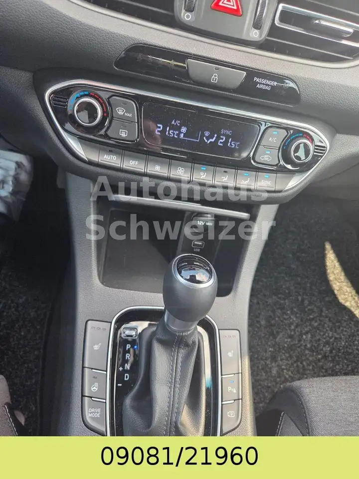 Hyundai i30 Connect & Go — Vehicle gallery 13