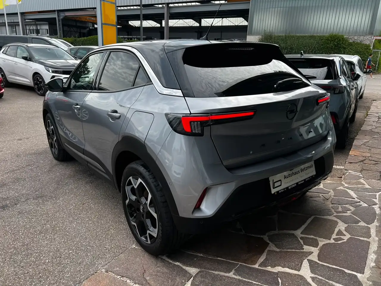 Opel Mokka Ultimate - S/LHZ | ACC | RFK | Massage — معرض صور السيارة 18