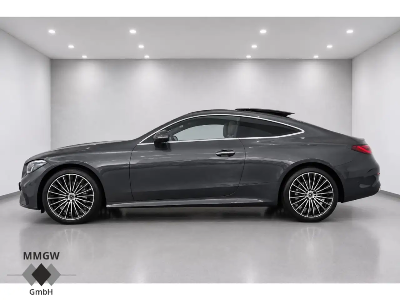 Mercedes-Benz CLE 200 Coupe AMG Line Premium Sportpaket/Pano/Navi — Galerie du véhicule 38