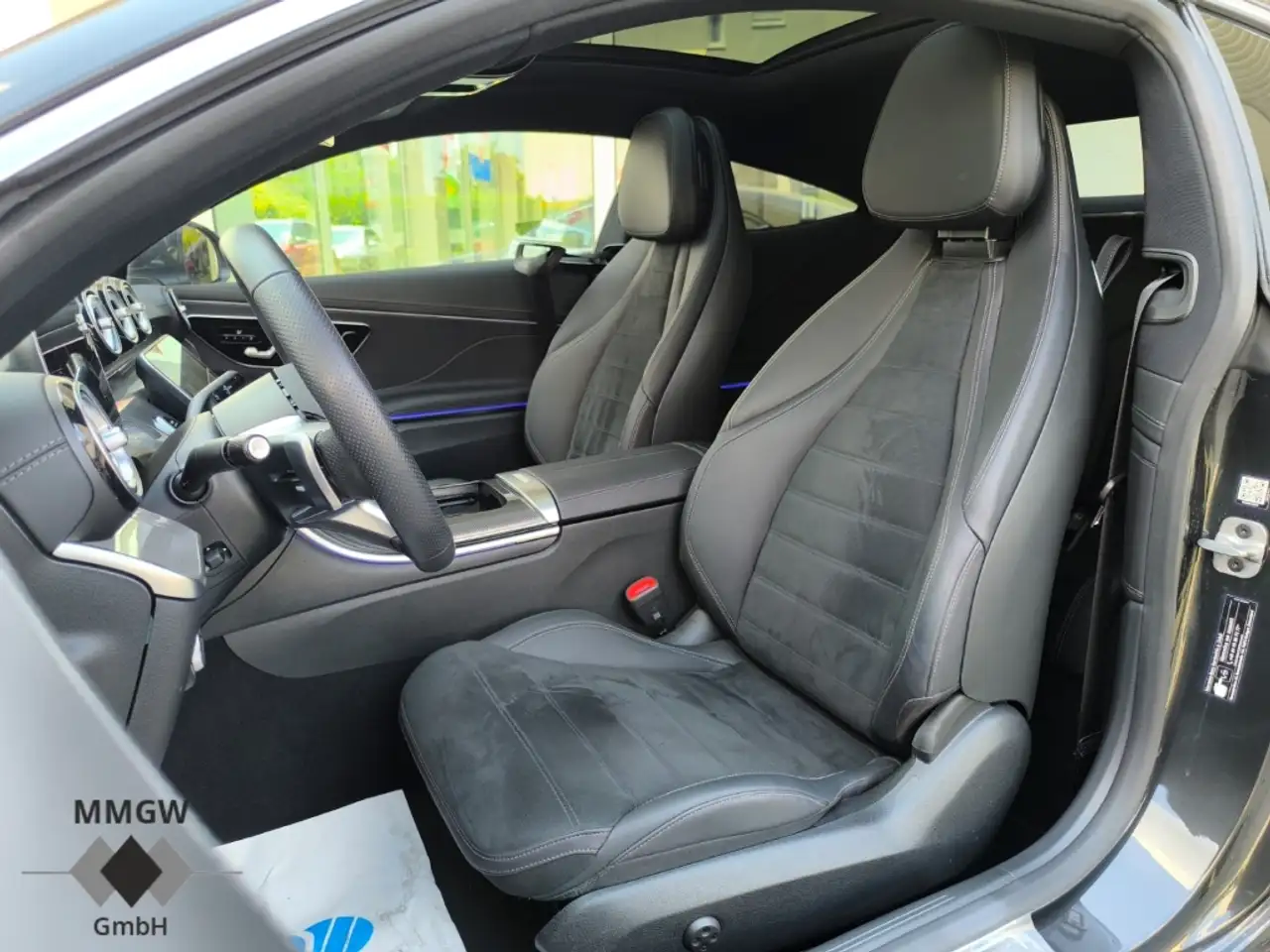 Mercedes-Benz CLE 200 Coupe AMG Line Premium Sportpaket/Pano/Navi — Galerie du véhicule 11