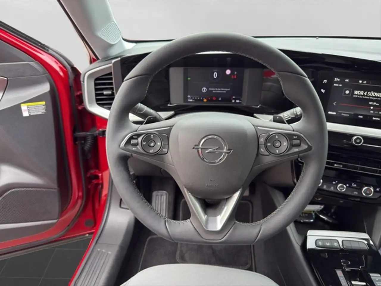 Opel Mokka 1.2 Elegance EAT8 ALLWETTER WINTERPAKET PDC KAM... — Galerie du véhicule 13