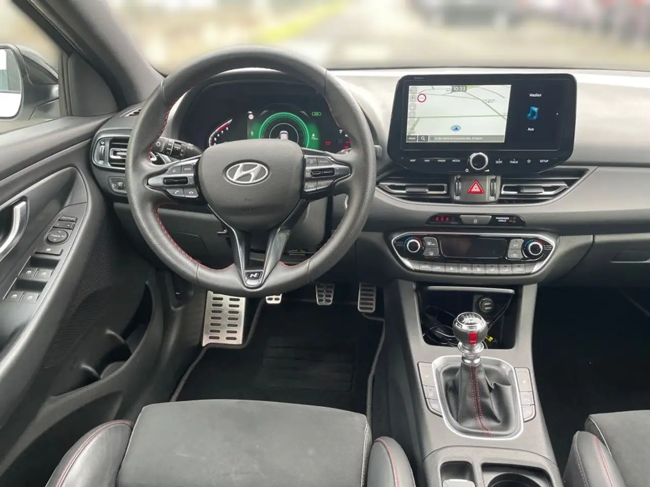 Hyundai i30 1.5 T-GDI Fastback 48V-Hybrid N-Line — Vehicle gallery 10