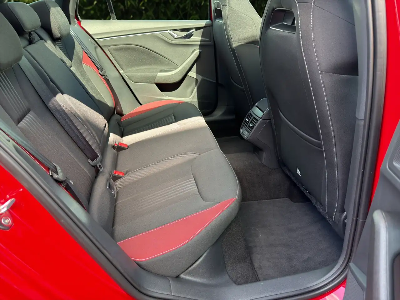 Skoda Scala 1.0 TSI DSG Monte Carlo LED/KAMERA — Galerie du véhicule 12
