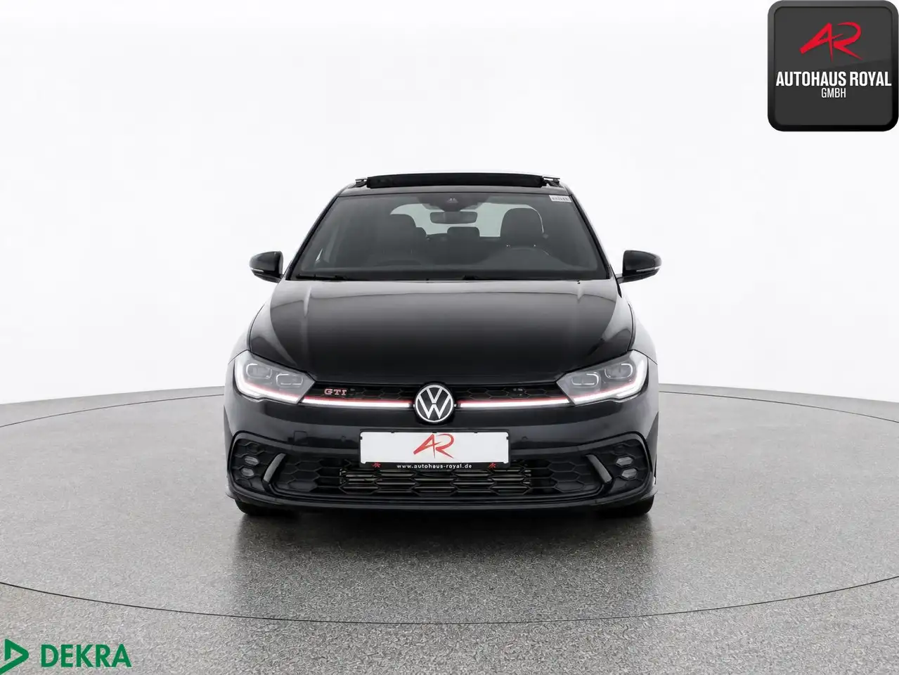 Volkswagen Polo GTI 2.0 TSI PANO,IQ.LIGHT,KEYLESS,BEATS,SH — معرض صور السيارة 8