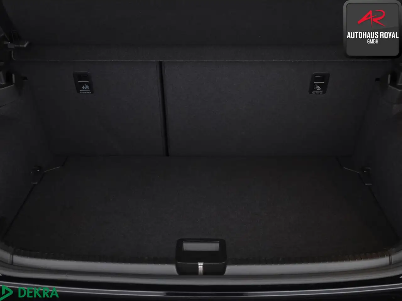 Volkswagen Polo GTI 2.0 TSI PANO,IQ.LIGHT,KEYLESS,BEATS,SH — معرض صور السيارة 13