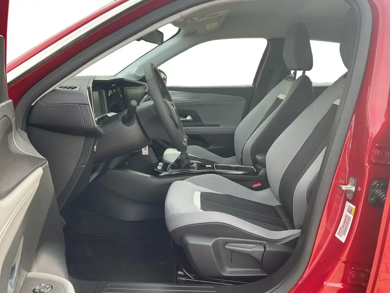 Opel Mokka 1.2 Turbo Elegance mit nur 13.771 KM — معرض صور السيارة 11