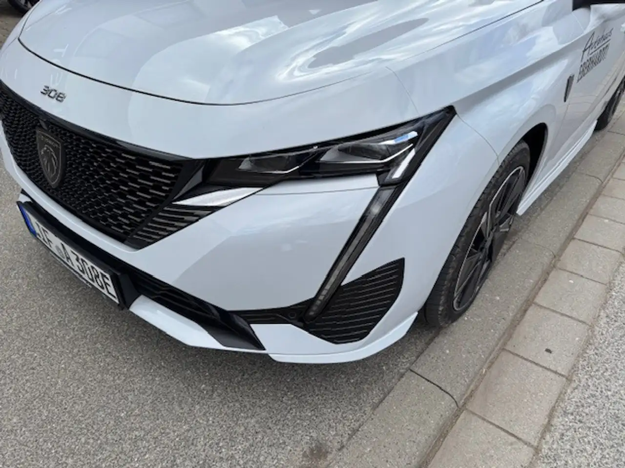 Peugeot 308 ELEKTRO GT First Edition — معرض صور السيارة 2