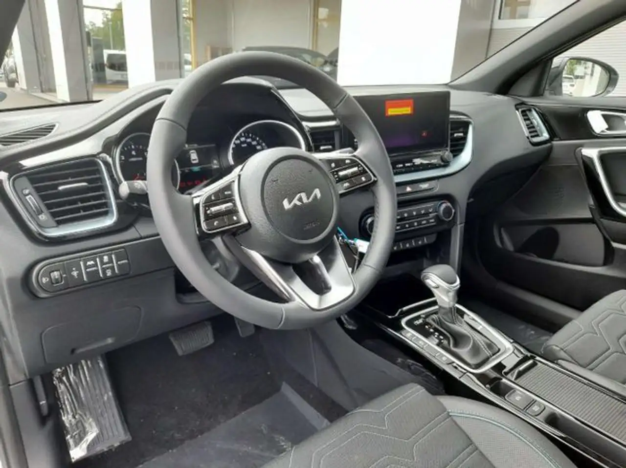Kia Ceed / cee'd — معرض صور السيارة 6