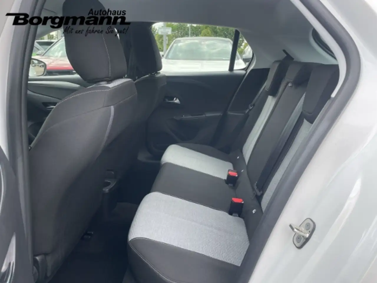 Opel Corsa 1.2 Turbo Bluetooth - Park Distance Control - Temp — Galerie du véhicule 8