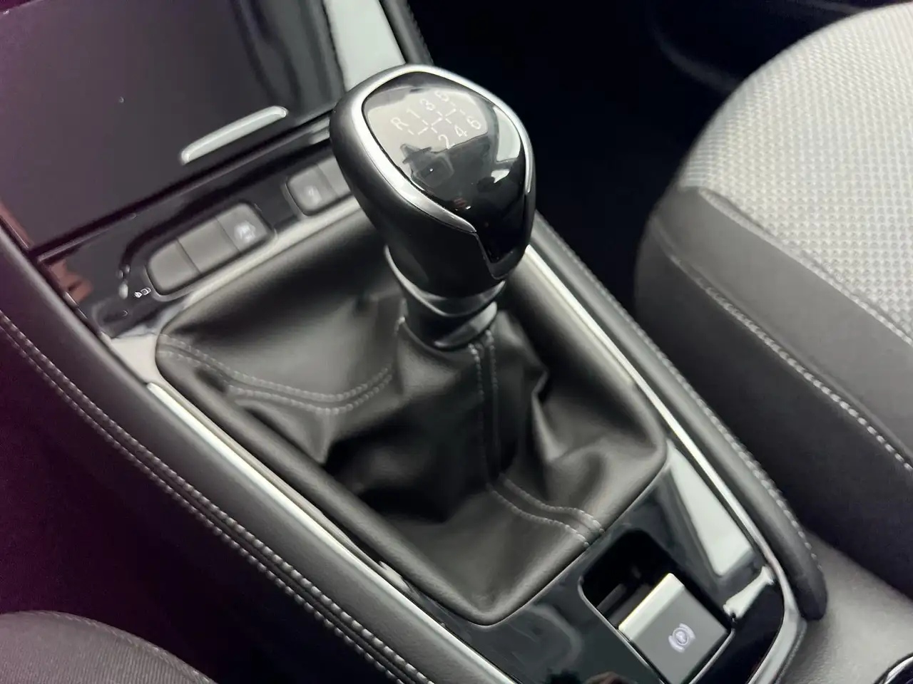 Opel Grandland Enjoy 1.2*PDC*Klima*Radio*uvm — Galería del vehículo 13