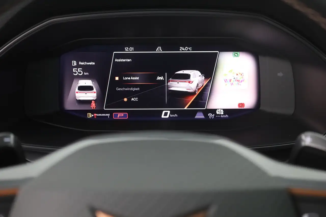 CUPRA Leon ST 2.0 TSI DSG VZ 4Drive LED Navi DAB ACC — Galerie du véhicule 17
