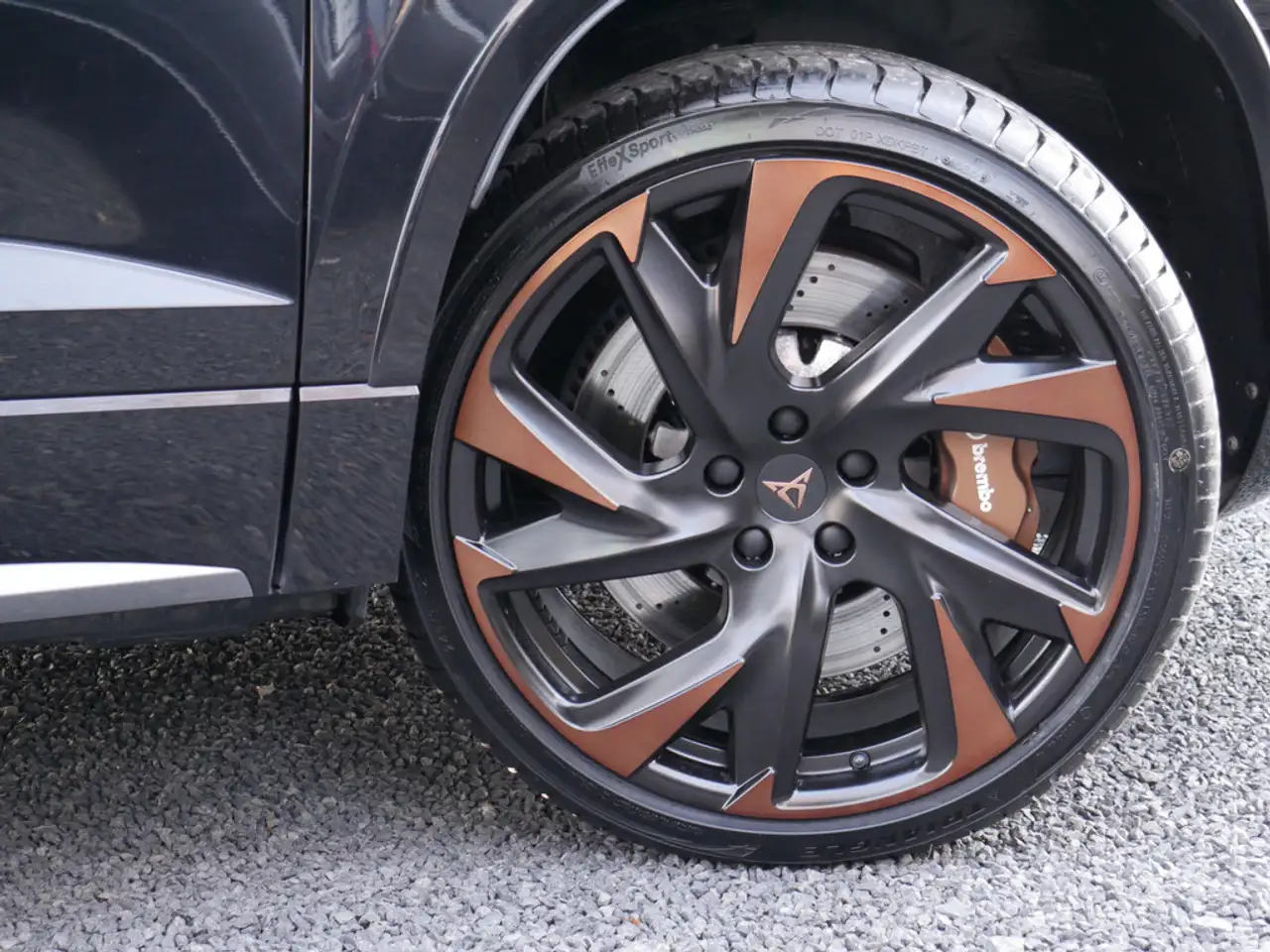 CUPRA Ateca 2.0 TSI VZ 4Drive EDITION VZ BREMBO 20" — معرض صور السيارة 6
