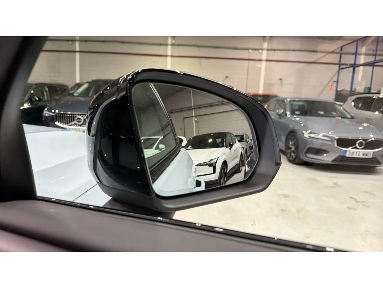 Volvo C40 Recharge Single Eléctrico Core — معرض صور السيارة 28