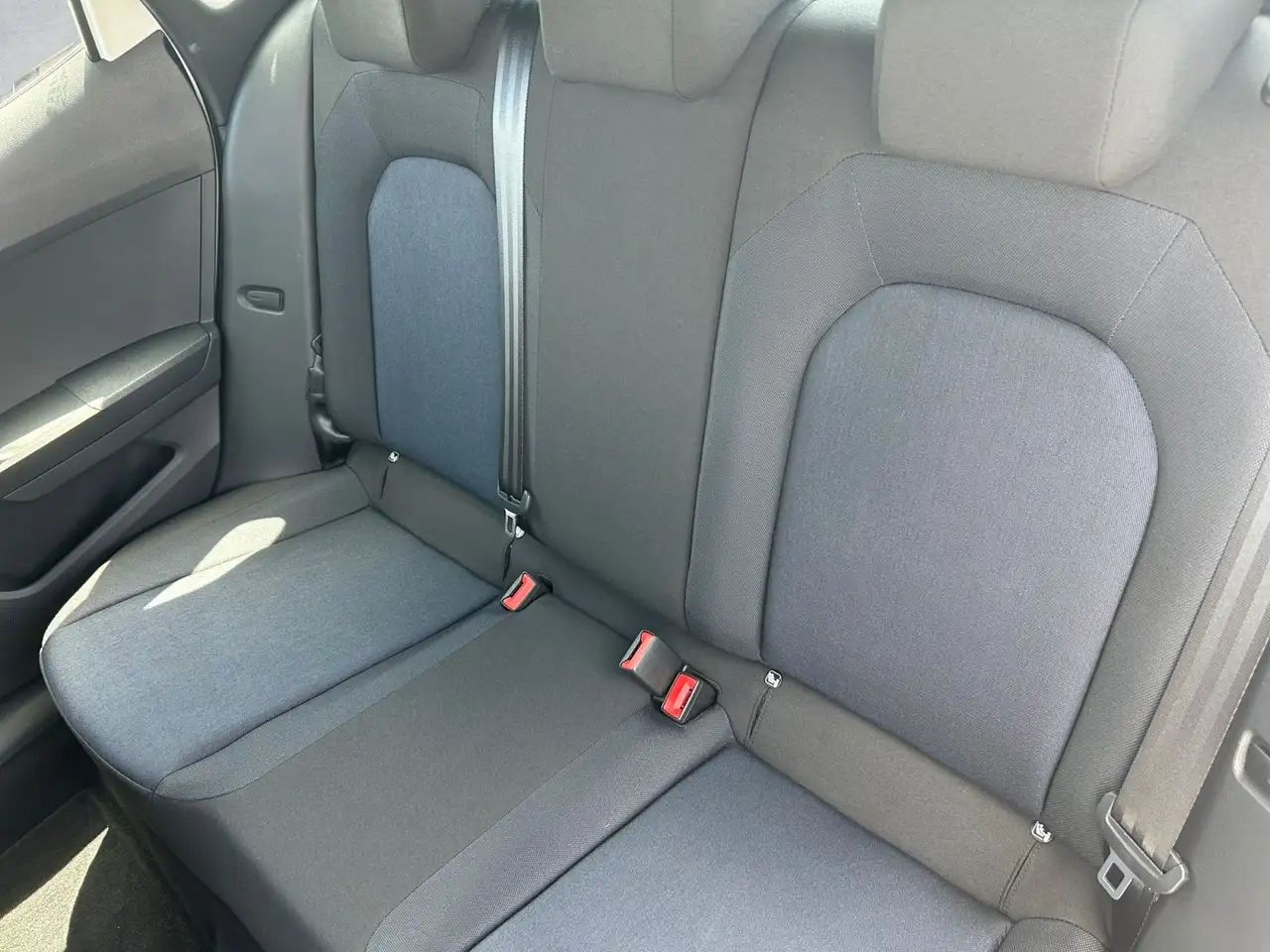 SEAT Arona FR 1.0TSI — Vehicle gallery 13