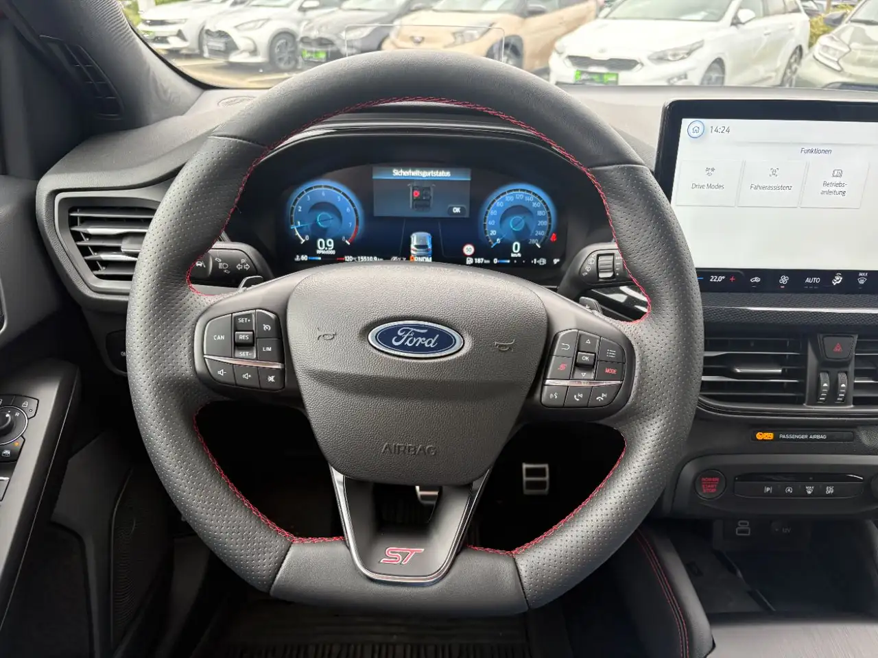 Ford Focus ST 2.3 EcoBoost X AHK, HUD, Kamera, 8-fach — معرض صور السيارة 10