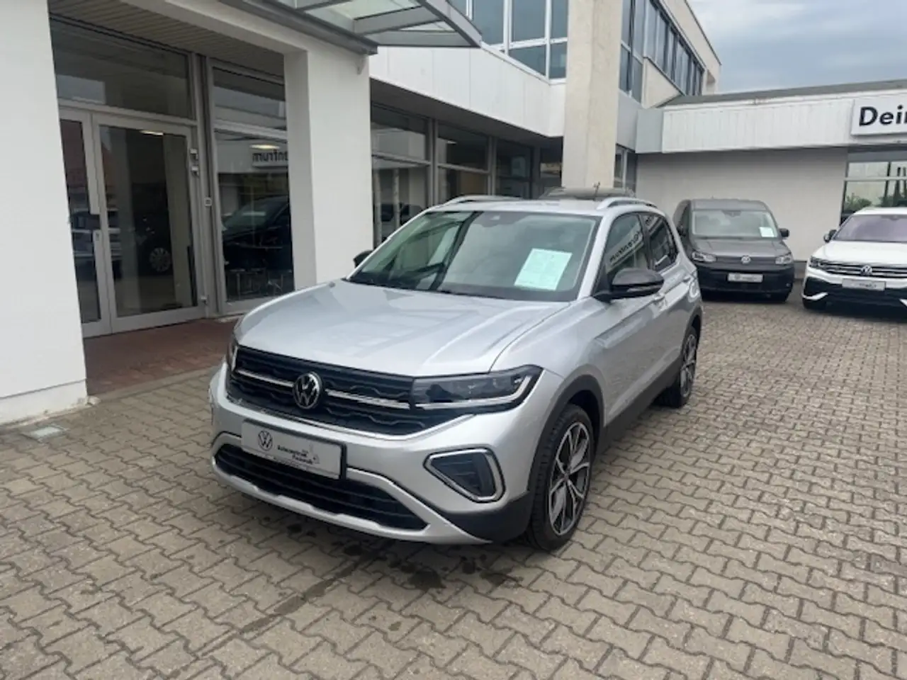 Volkswagen T-Cross 1.0 TSI DSG Style — Vehicle gallery 3