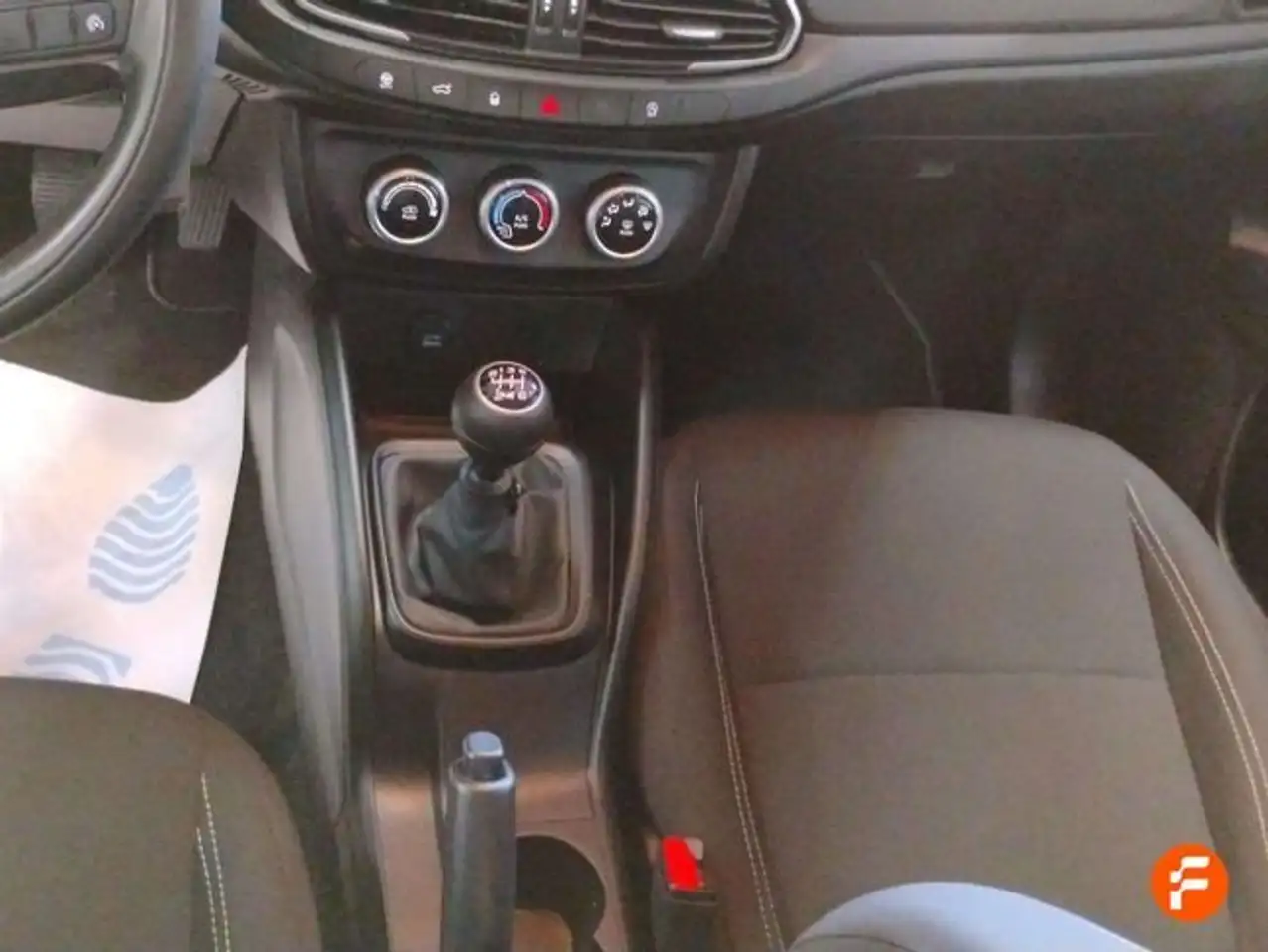 Fiat Tipo Sedán Diésel 1.6 96kW (130CV) manual 6v — Galería del vehículo 19