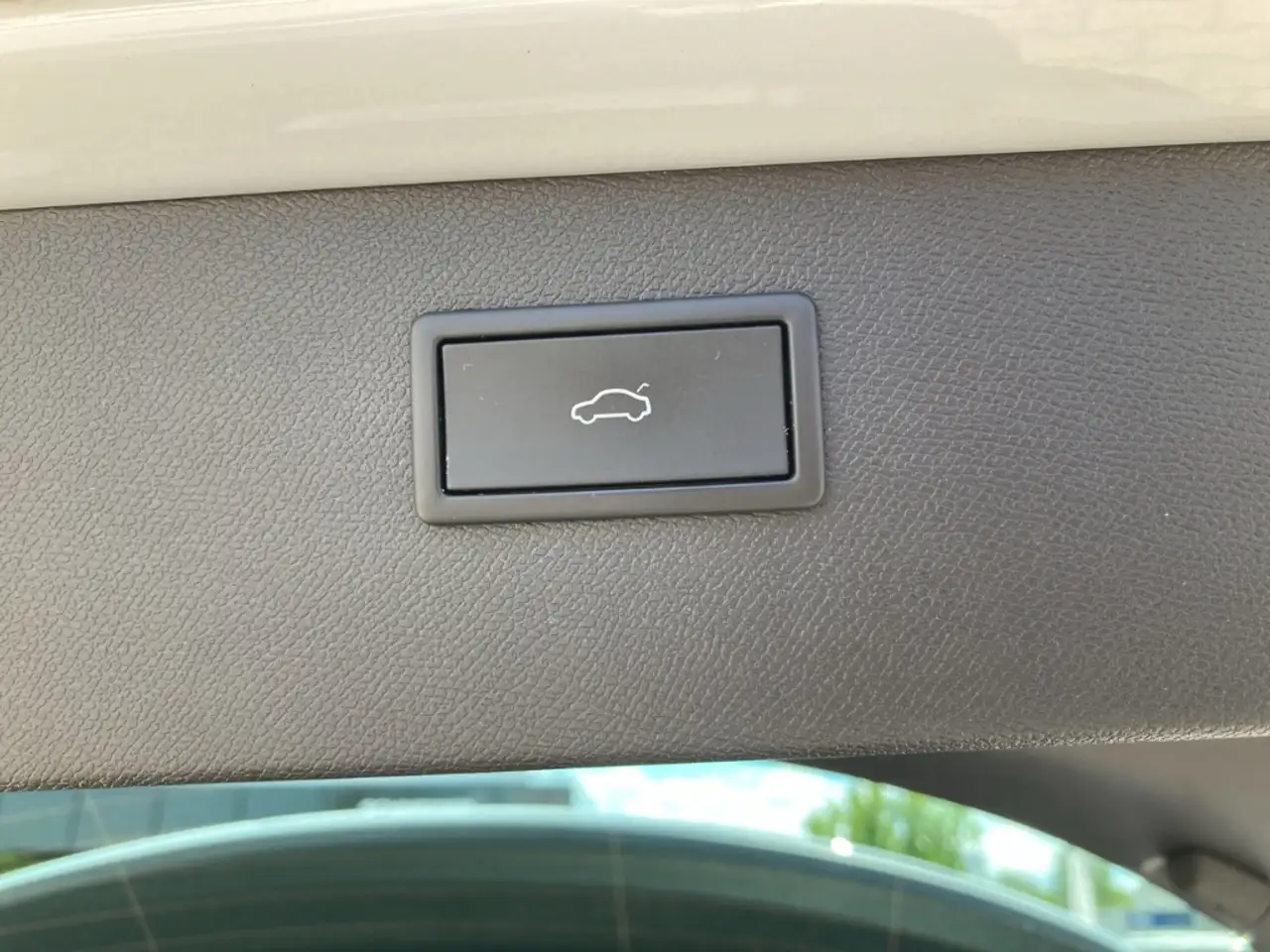 CUPRA Formentor 1.5 TSI DSG MATRIX+BEATS+AHK+KAMERA — Vehicle gallery 29