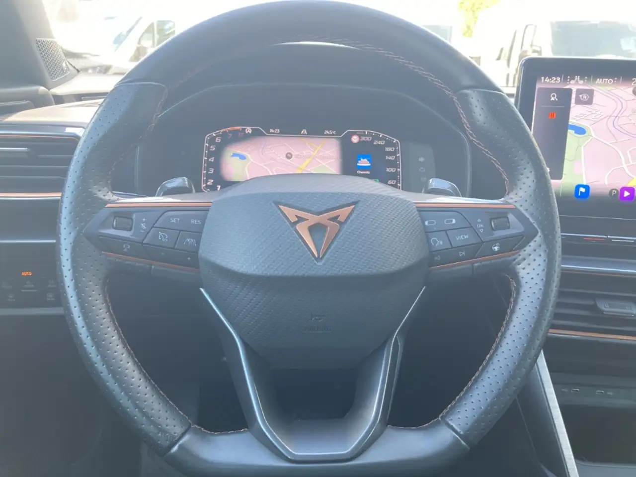 CUPRA Formentor 1.5 TSI DSG MATRIX+BEATS+AHK+KAMERA — Vehicle gallery 15