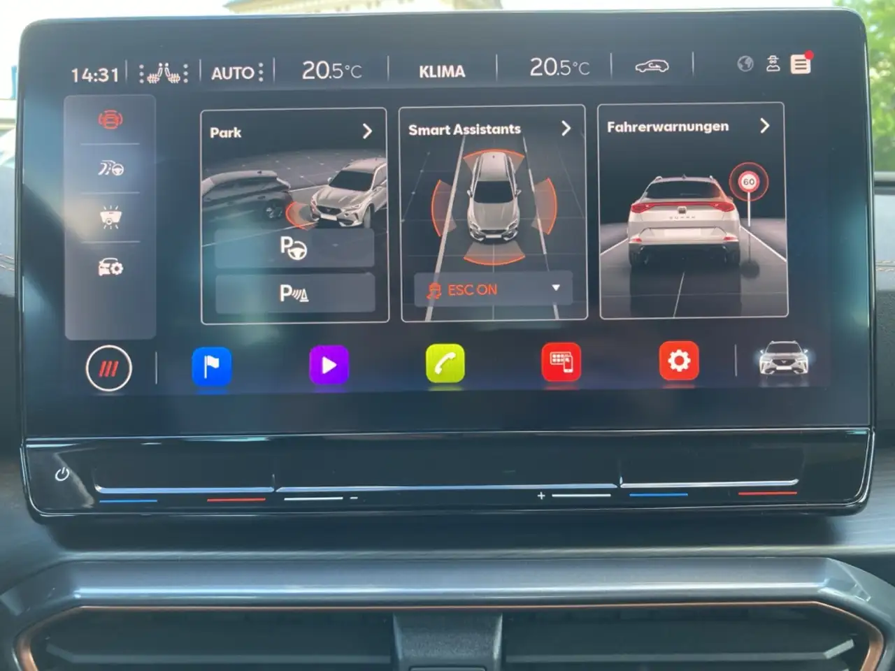 CUPRA Formentor 1.5 TSI DSG MATRIX+BEATS+AHK+KAMERA — Vehicle gallery 32