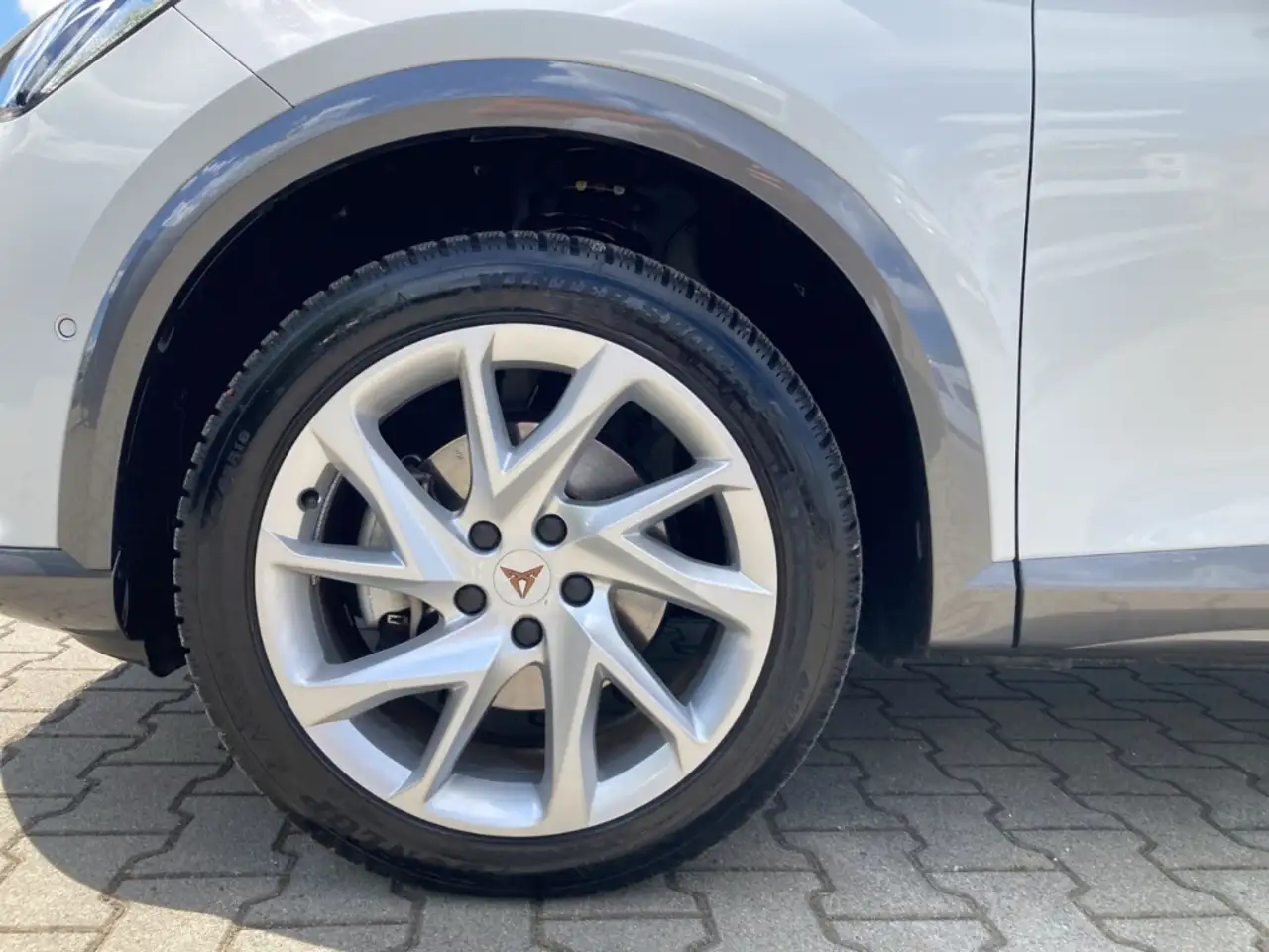 CUPRA Formentor 1.5 TSI DSG MATRIX+BEATS+AHK+KAMERA — Vehicle gallery 13