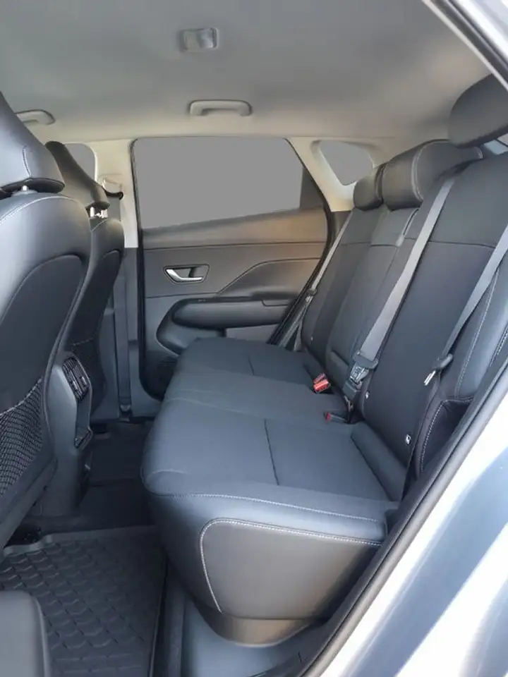 Hyundai KONA Nuevo Eléctrico 114,6 kW (151 CV) Blackline — معرض صور السيارة 5