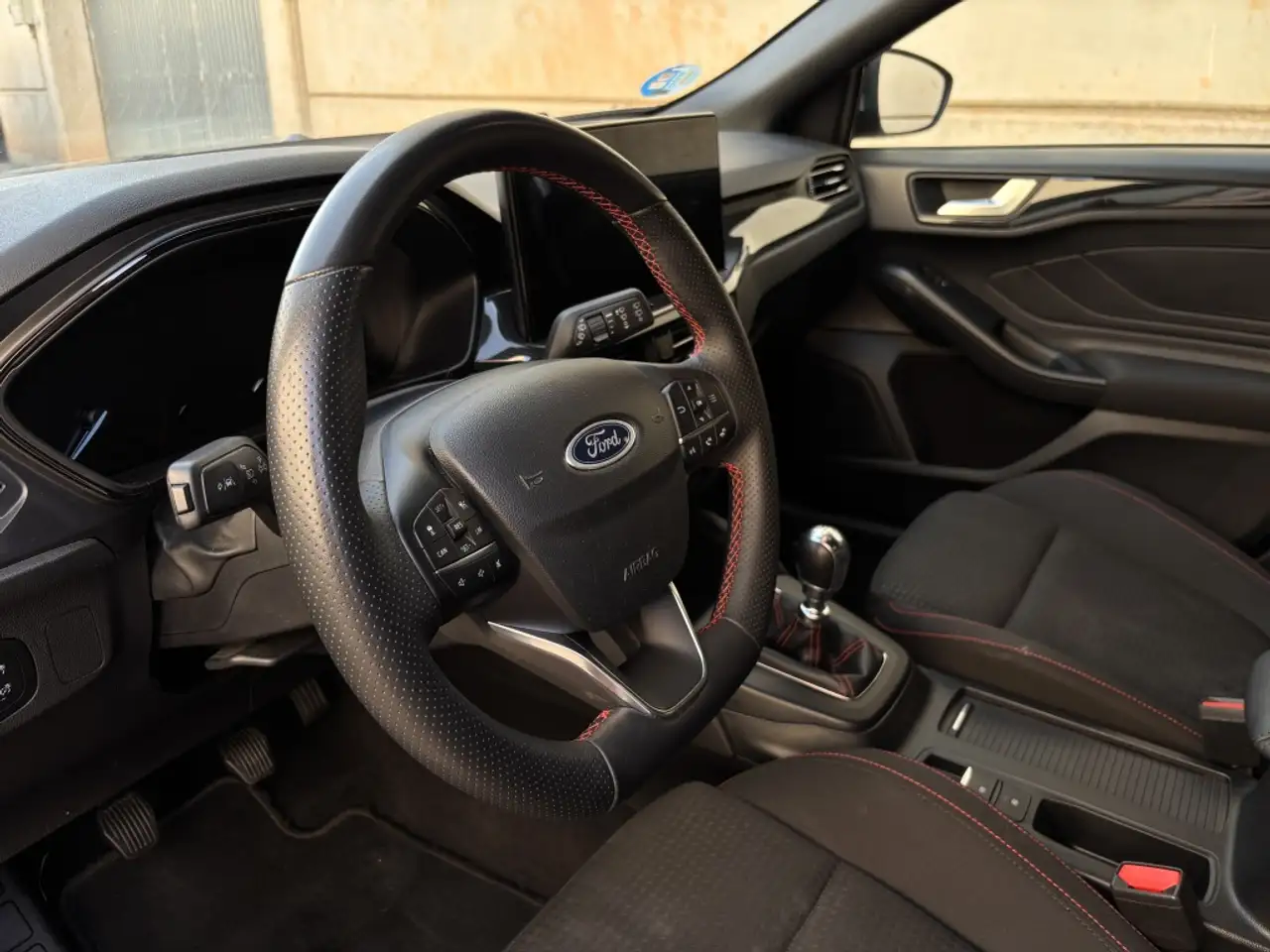 Ford Focus Sportbreak 1.0 Ecoboost MHEV ST-Line 125 — Vehicle gallery 13