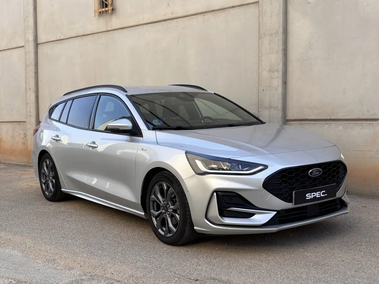 Ford Focus Sportbreak 1.0 Ecoboost MHEV ST-Line 125 — Vehicle gallery 3