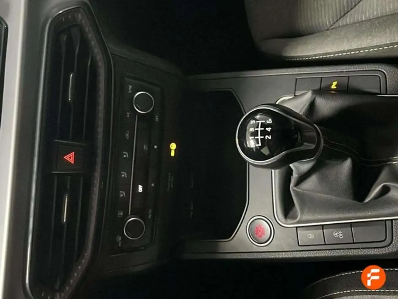 SEAT Ibiza 1.0 TSI S&S Special Edition 115 — Galería del vehículo 21