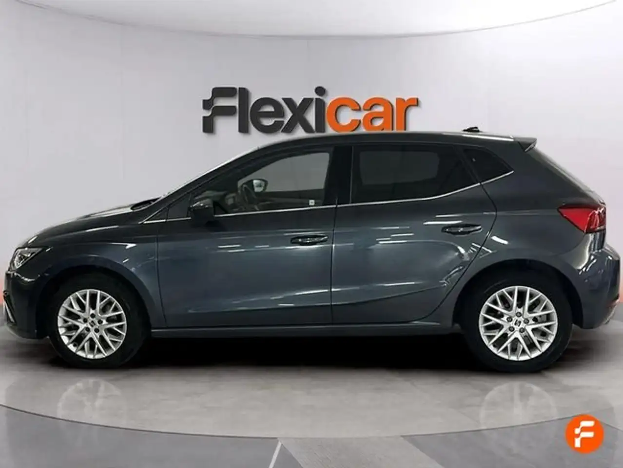 SEAT Ibiza 1.0 TSI S&S Special Edition 115 — Galería del vehículo 4