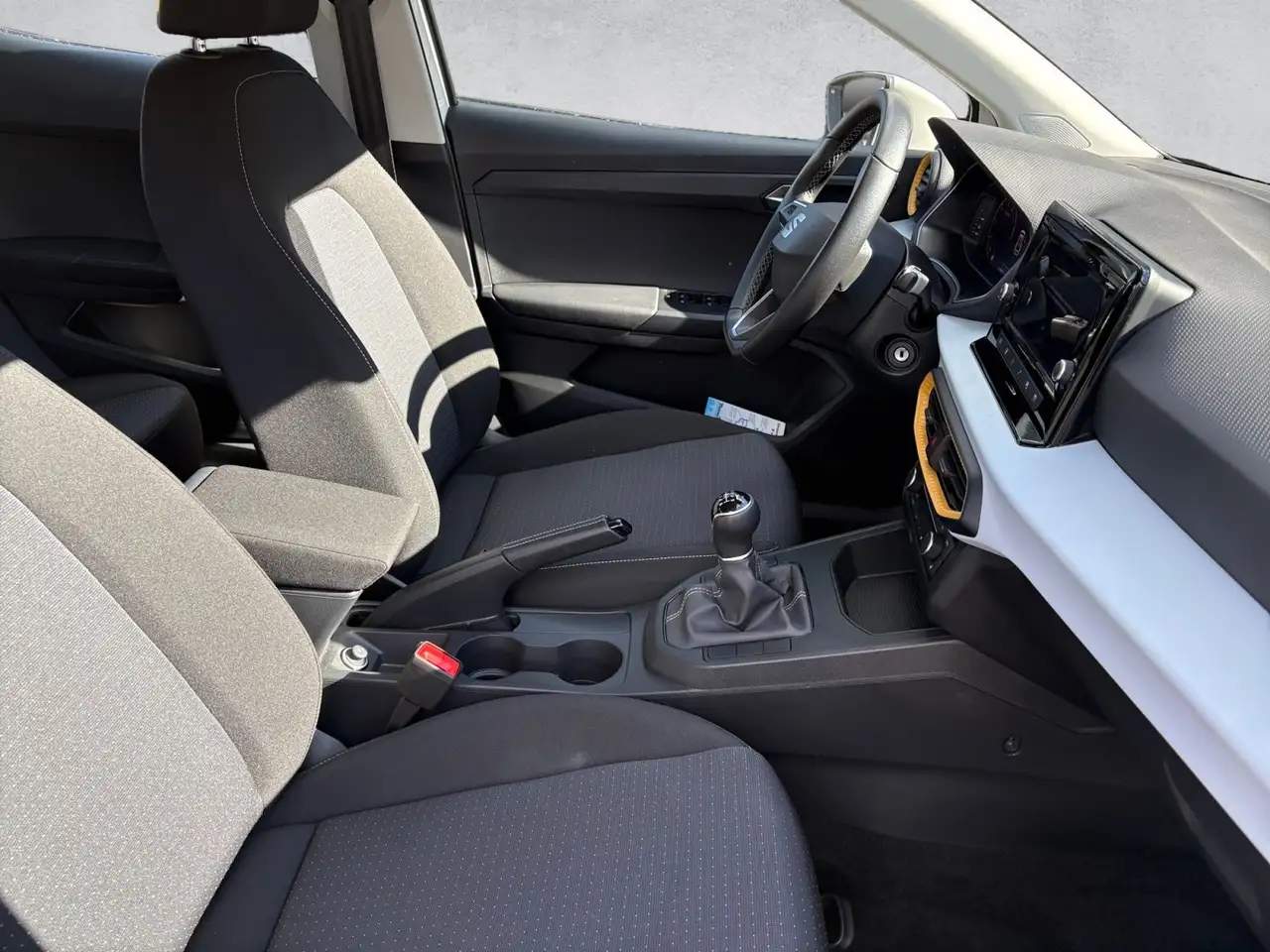SEAT Ibiza Style Edition 1.0TSI — معرض صور السيارة 9