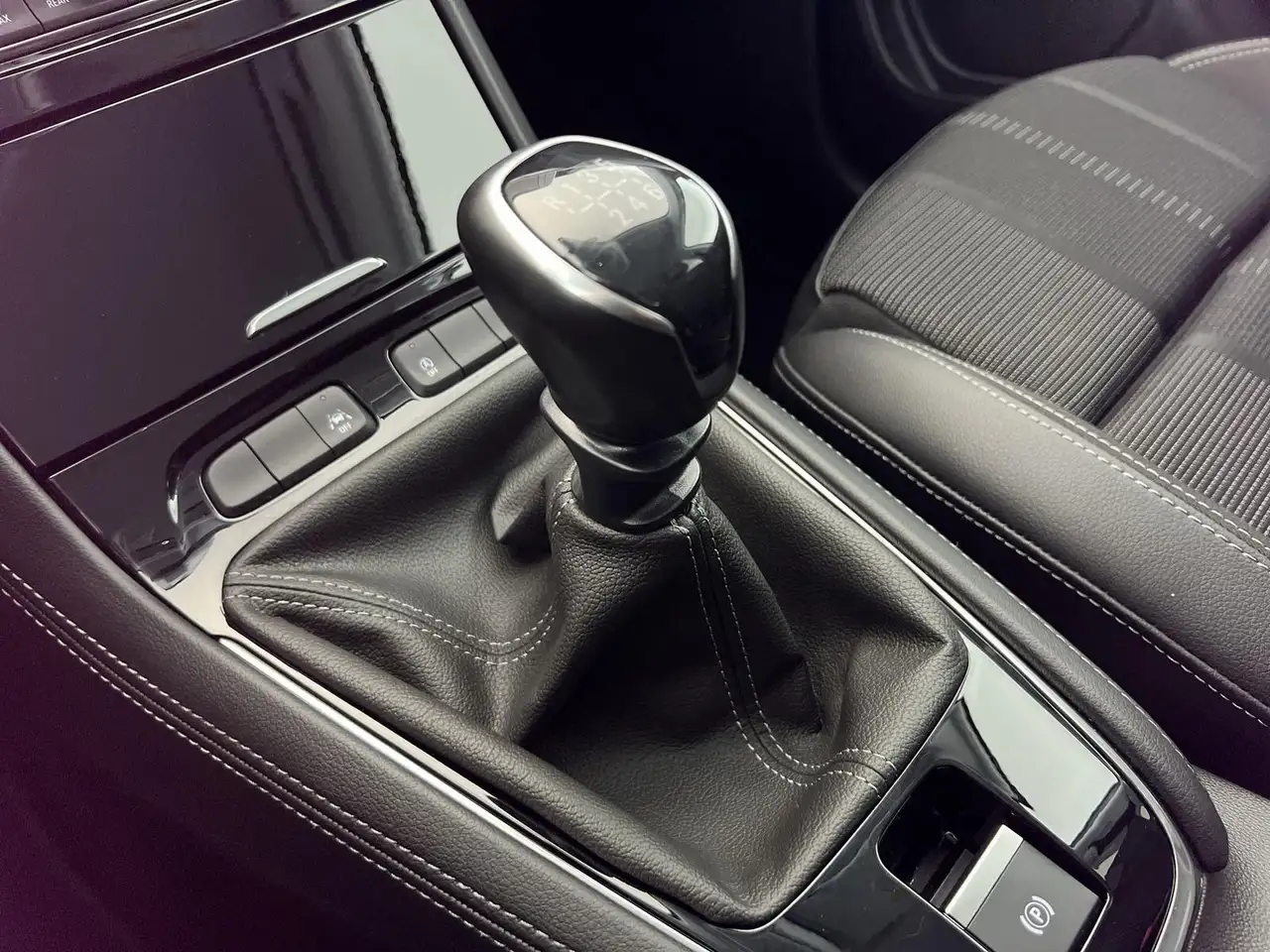 Opel Grandland Enjoy 1.2*NAVI*SHZ*PDC*uvm — Vehicle gallery 13