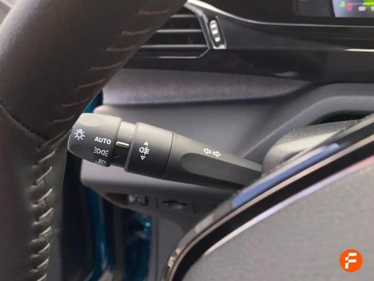 Peugeot 308 1.2 PureTech S&S Allure 130 — Galerie du véhicule 20