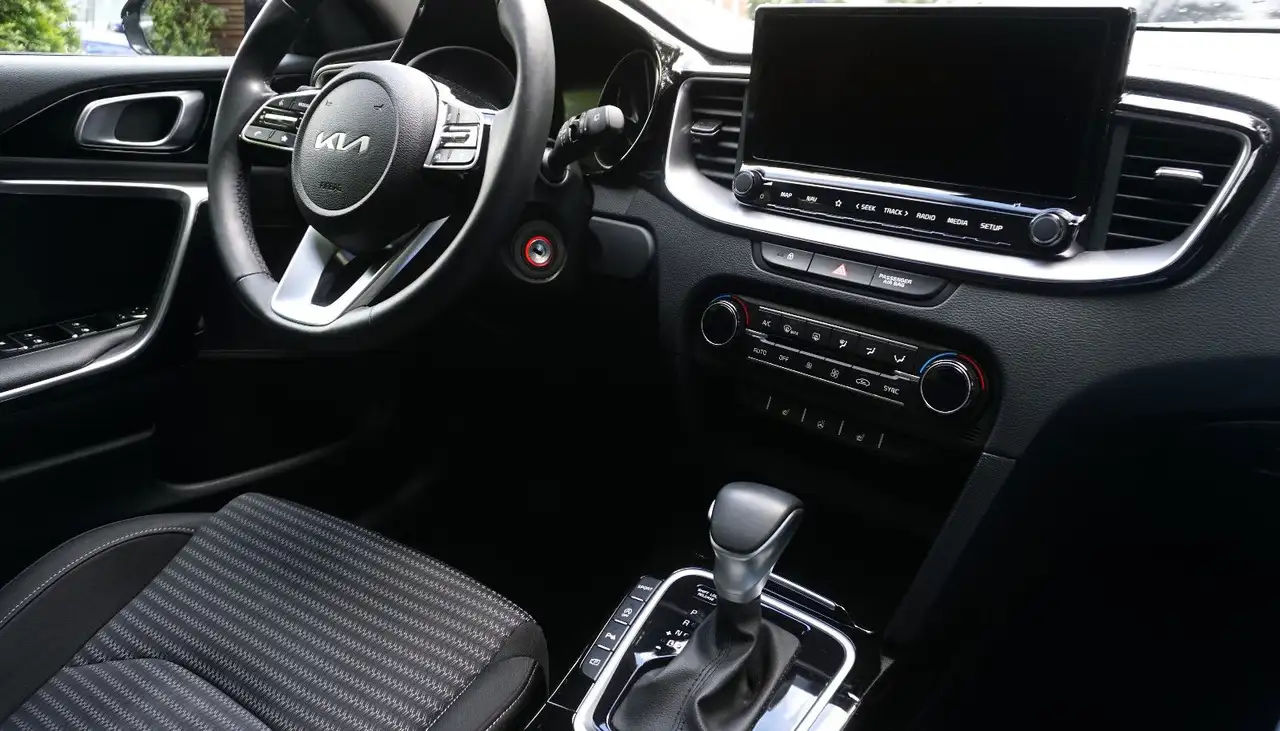 Kia Ceed / cee'd Klimaaut Kamera SHZ AppleCarplay — Vehicle gallery 19