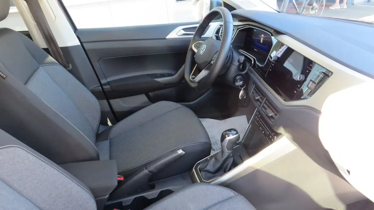 Volkswagen Taigo MOVE AHK Kamera Panorama — Vehicle gallery 21