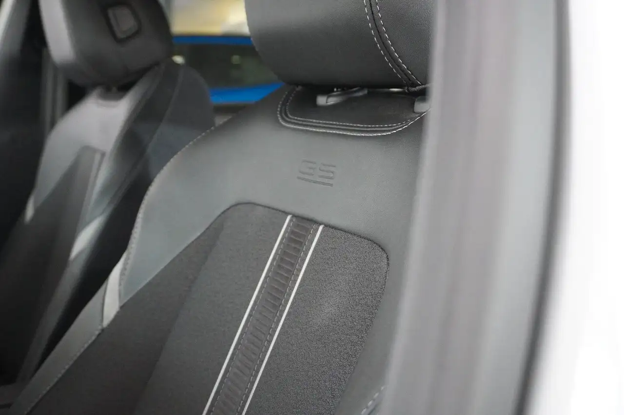 Opel Astra L Lim. 1.6 HYBRID GS SPORT NAVI/360°/SPORT — معرض صور السيارة 18